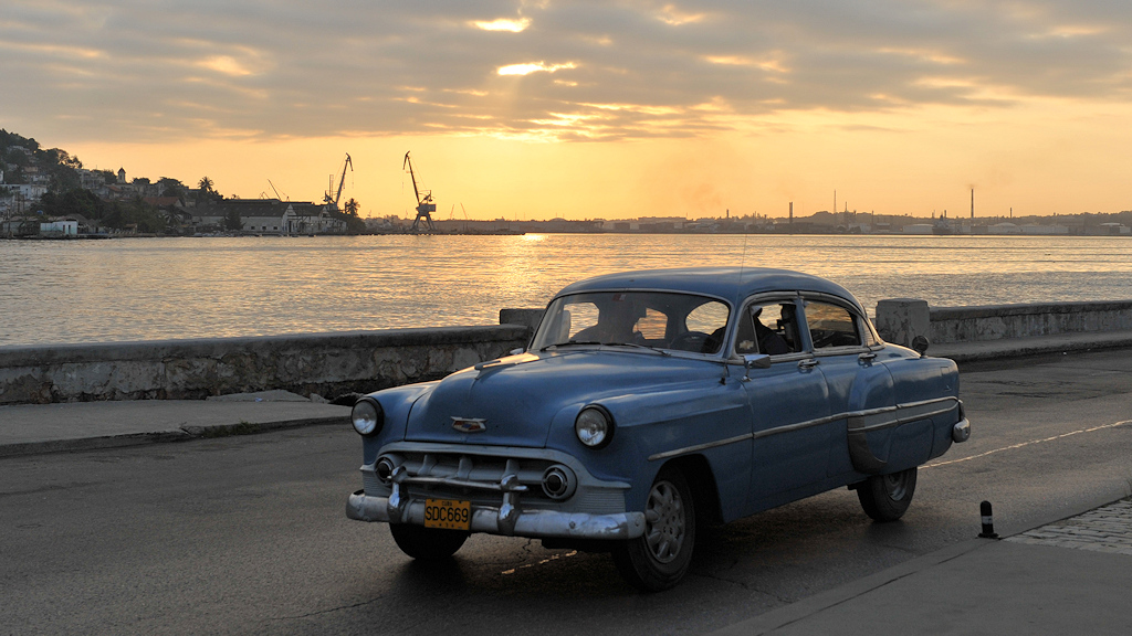 Chevy am Hafen von Havanna
2913