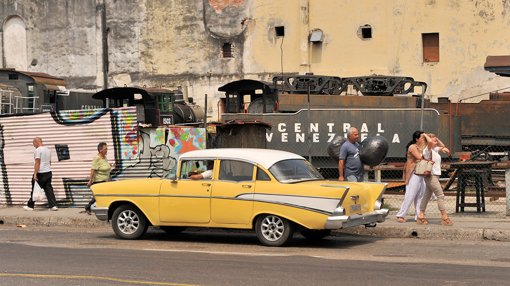 Chevy in Havanna 4574