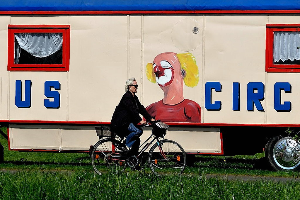 Circus
D700, Nikkor 24-120mm f/3.5-5.6G ED-IF AF-S VR