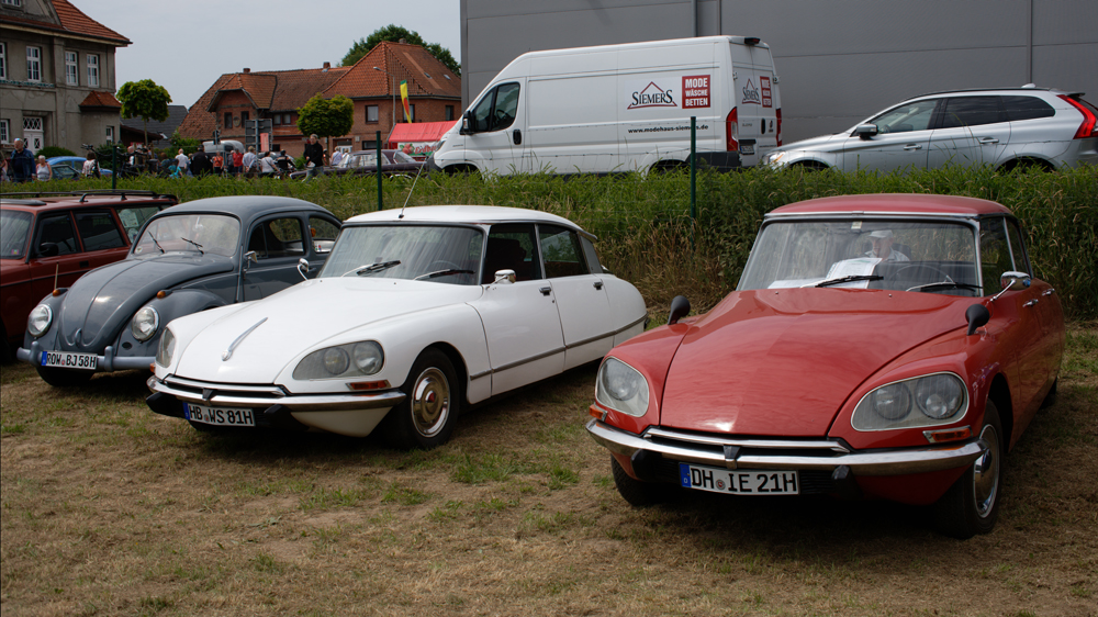 Citroen DS.jpg