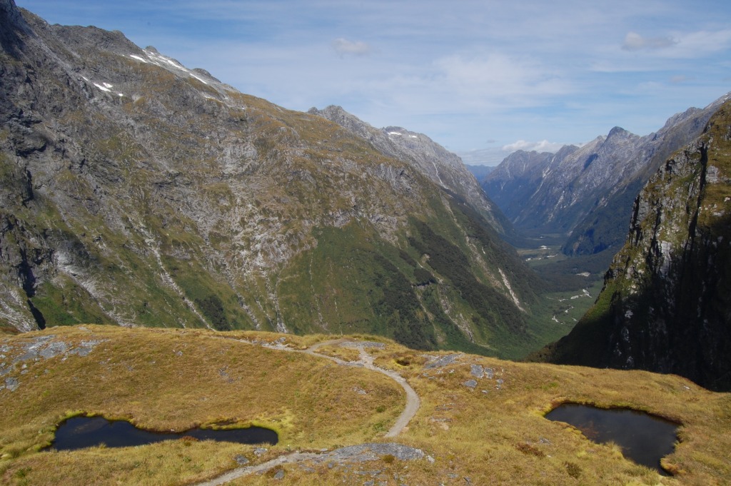 Clinton Valley
Milford Track, Fiordland, Neuseeland
ISO 200 - 18mm - F22 - 1/100s