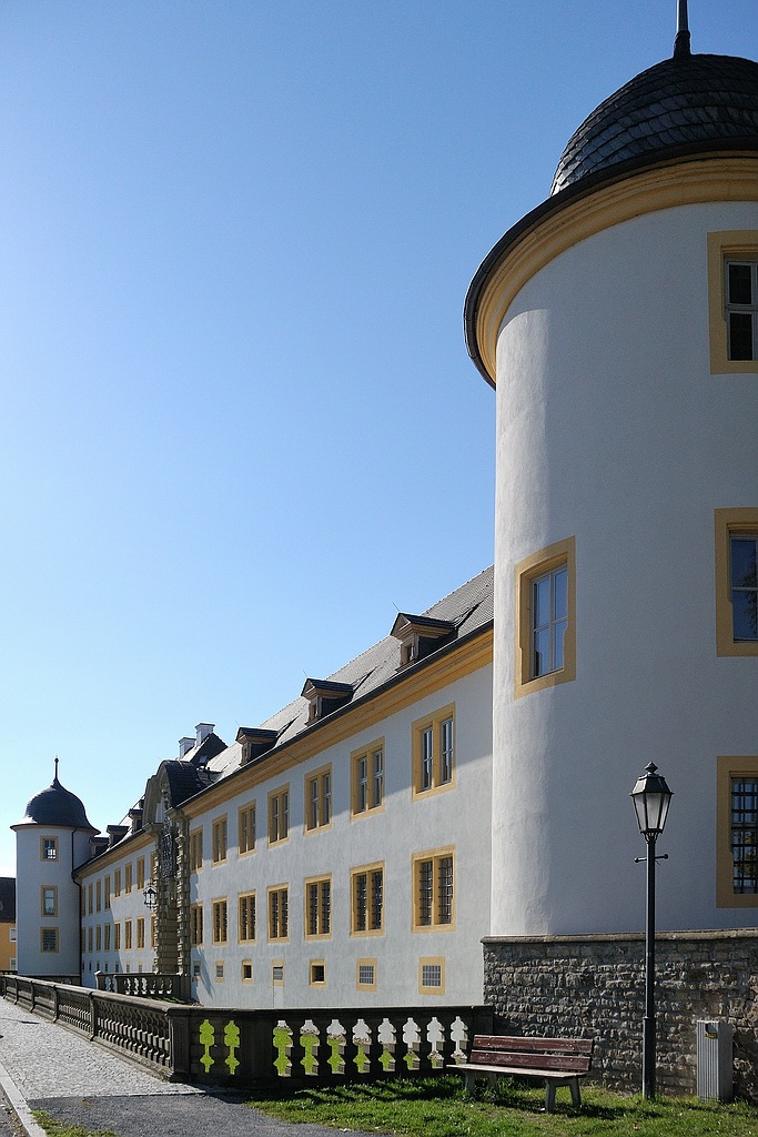 comp DSC 1544 bearbeitet ShiftN

Schloss Wiesentheid