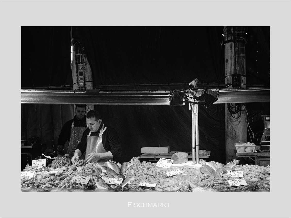comp DSC 5862 Fischmarkt