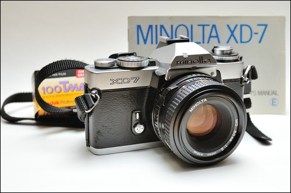 comp minoltaXD7 8220