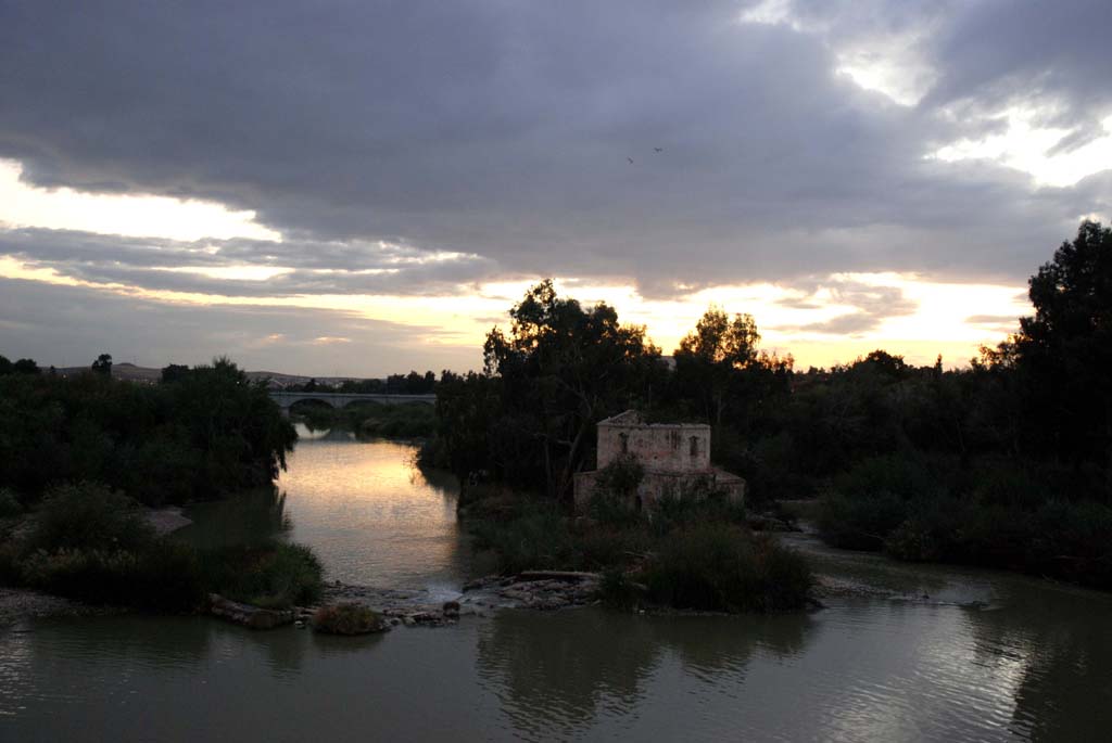 Cordoba - Guadalquivir - Blick auf die Mühlenruine