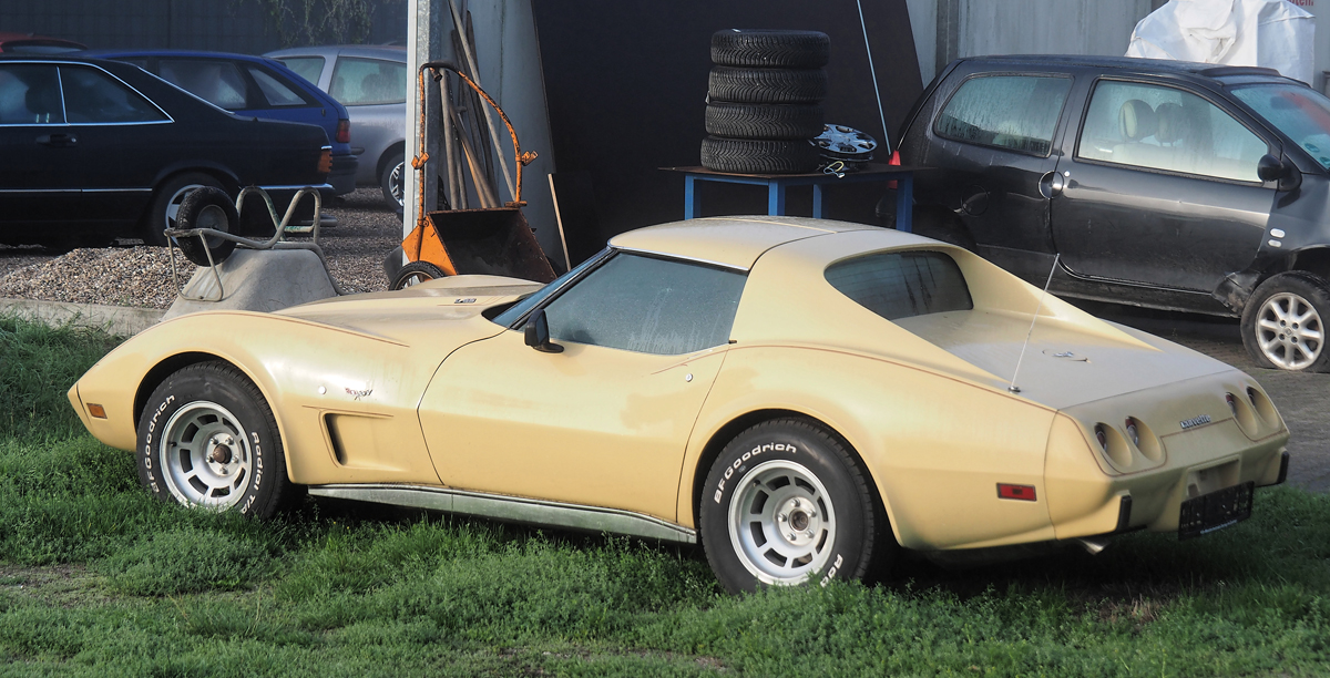 Corvette C3 b.jpg