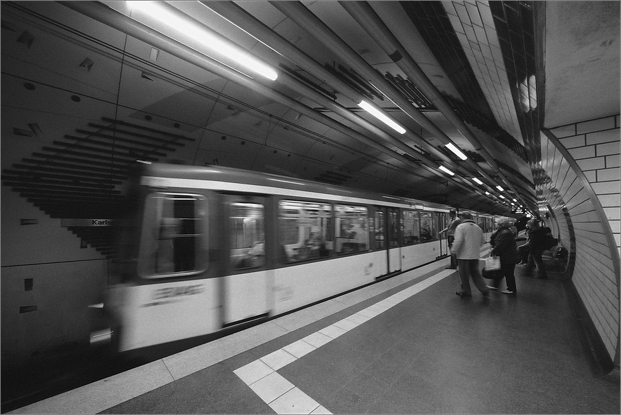 cR 2E Karlsplatz 08