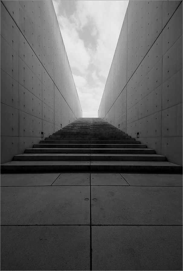 cR Langen Foundation 4898