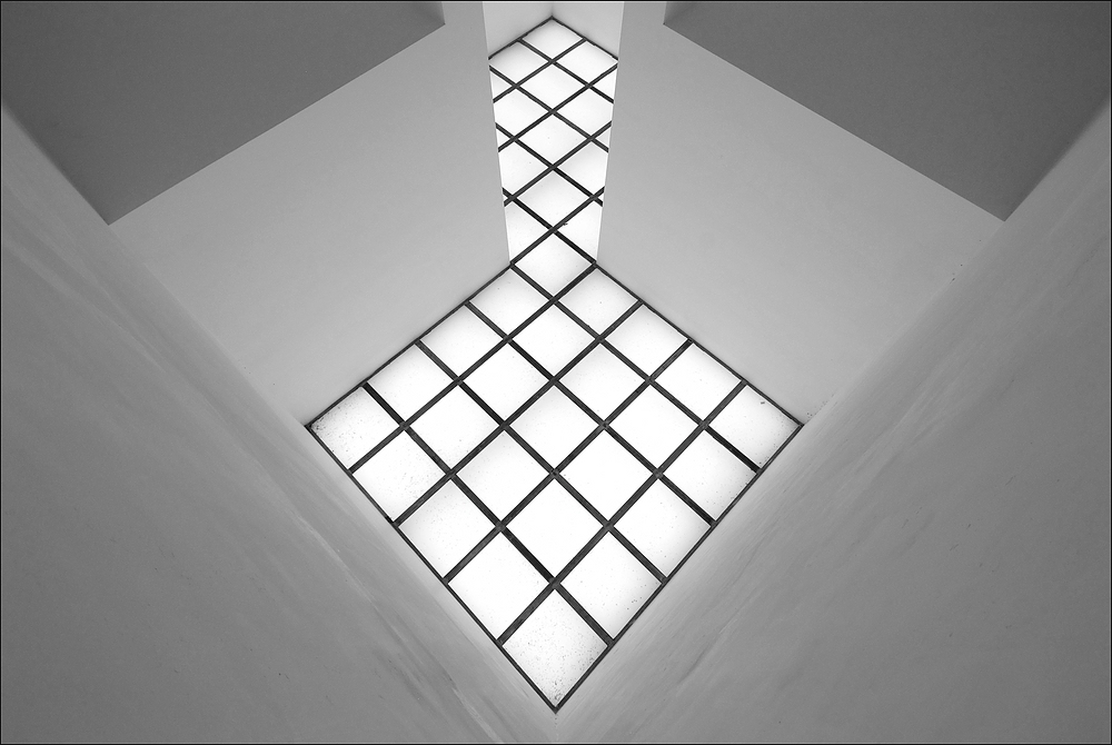 cR Turm Hombroich  8001
