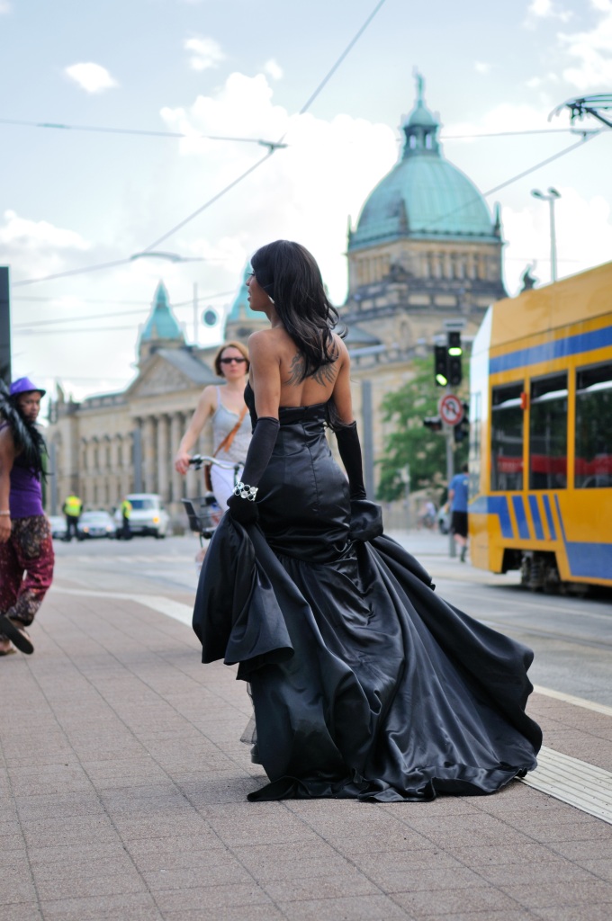 CSD Leipzig 2011 (Lady(?) in Black)