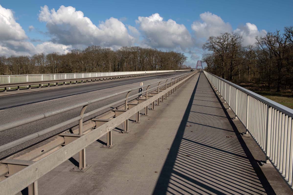 Dömitzer Brücke 2.jpg