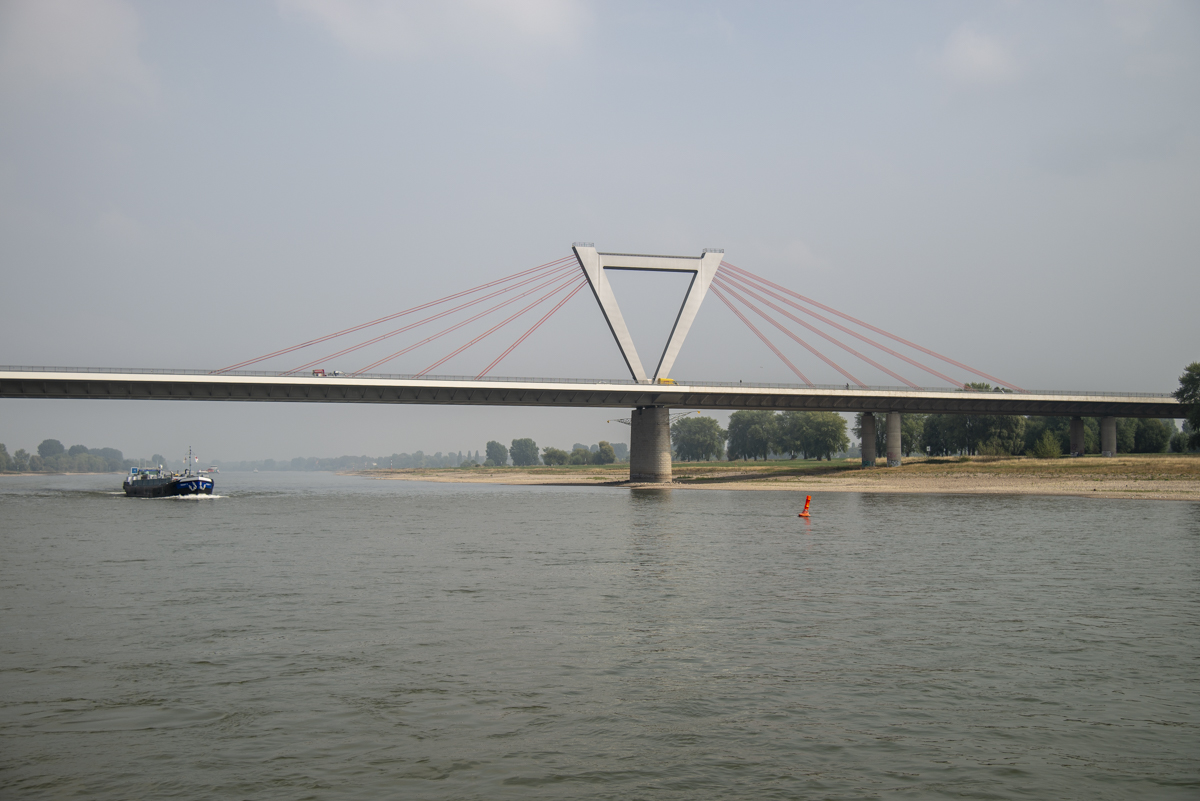 Düsseldorfer Flughafenbrücke