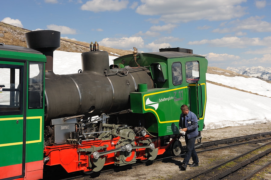 D03 2699