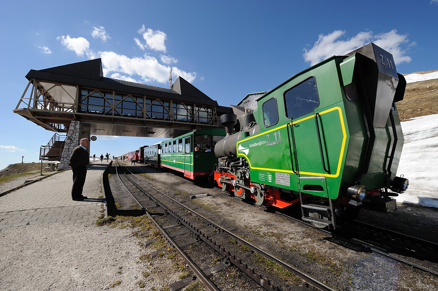 D03 2721