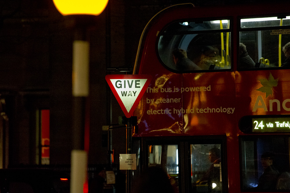 D3s, ISO 25600, 3,5/320, Sigma 70-200@200