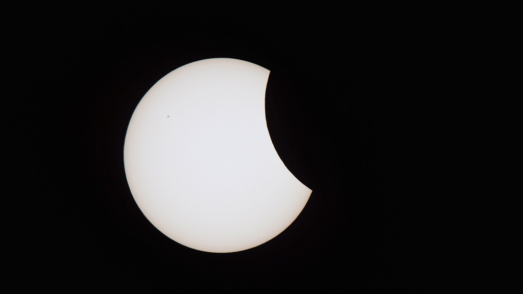 D4+500+TC20 (1000 mm)
1/500s (-3), F10
beschnitten auf: 3353x1885