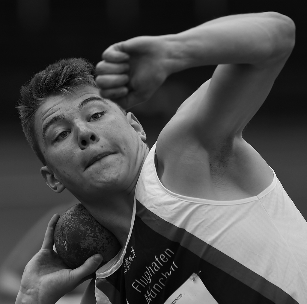 D4S8499 001 web sw 1024px