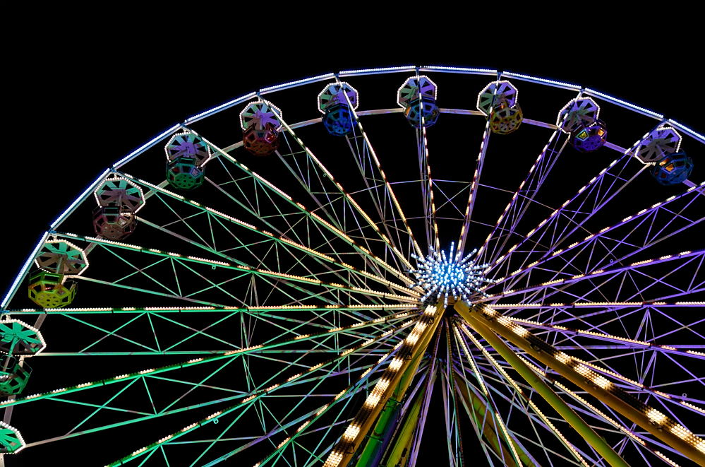 D5100, 26 mm, ISO 1600, 1:4, 1/200