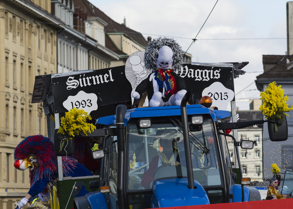 D711798