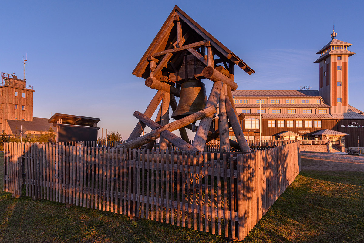 D81_5153x.jpg