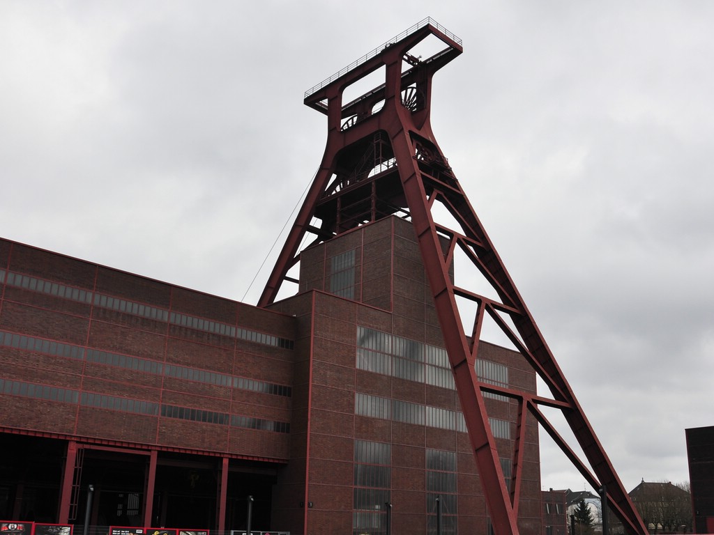 D90

(DSC 5973 cut klein)