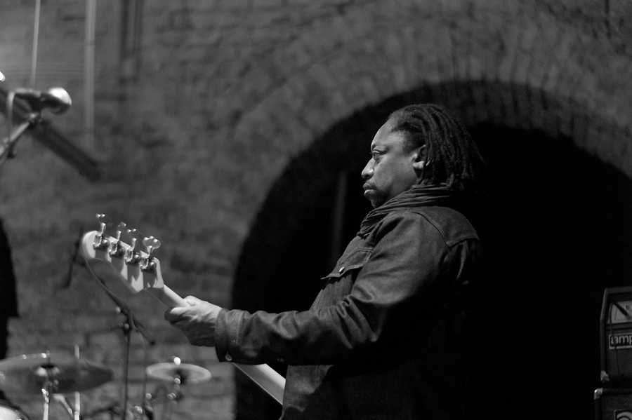 Darryl Jones 1014120