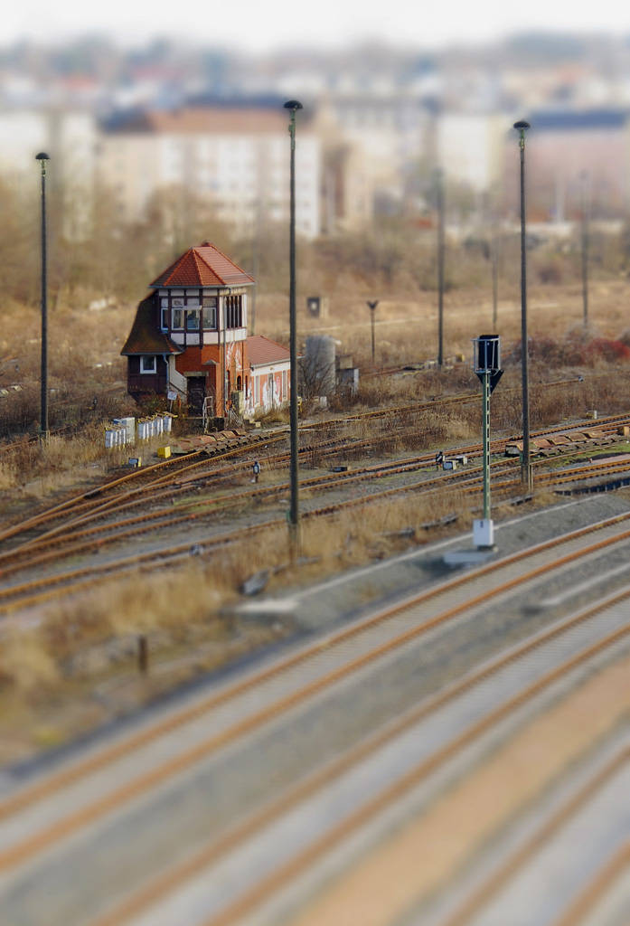 das alte Stellwerk vom Geraer Hauptbahnhof jetzt auch als als Bausatz für Modellbahnanlagen verfügbar :)))