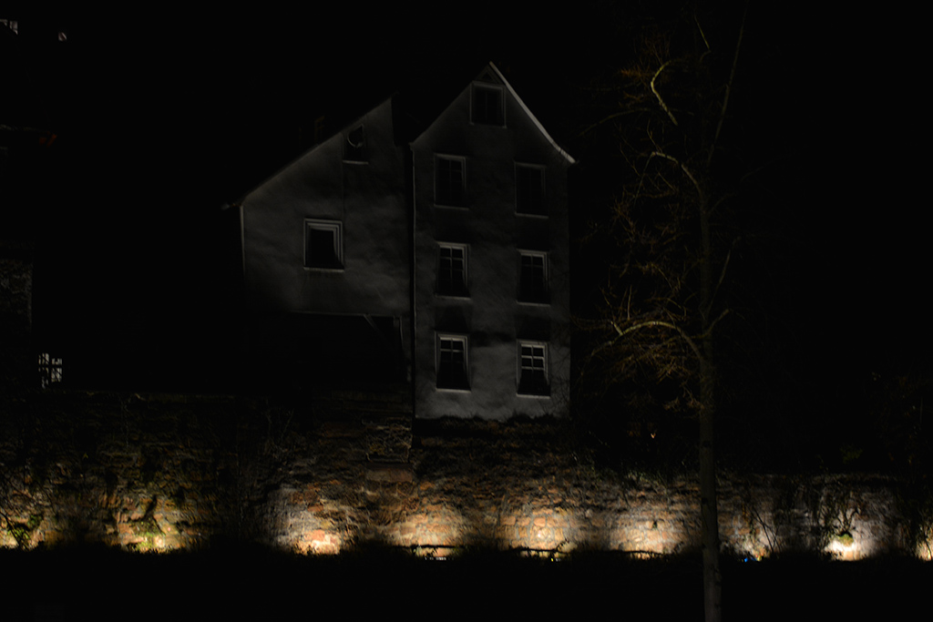 Das Geisterhaus.