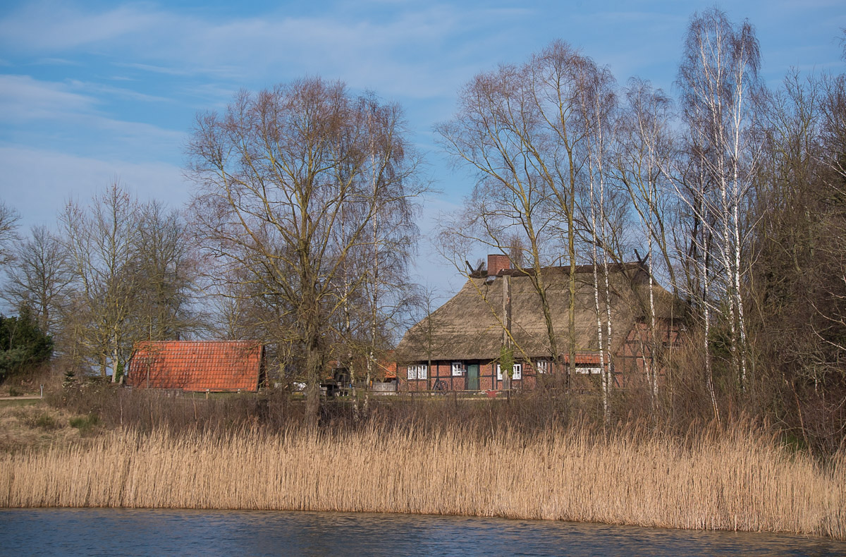 Das Haus am See (1 von 1).jpg