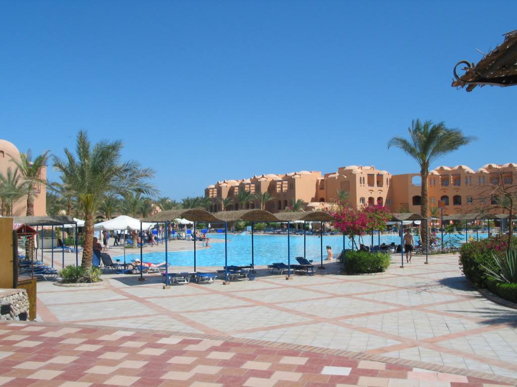 Das Makadi Oasis Resort in Ägypten mit Pool