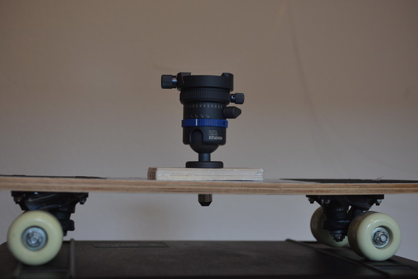 DB 170429 1082 RollTripod NF
