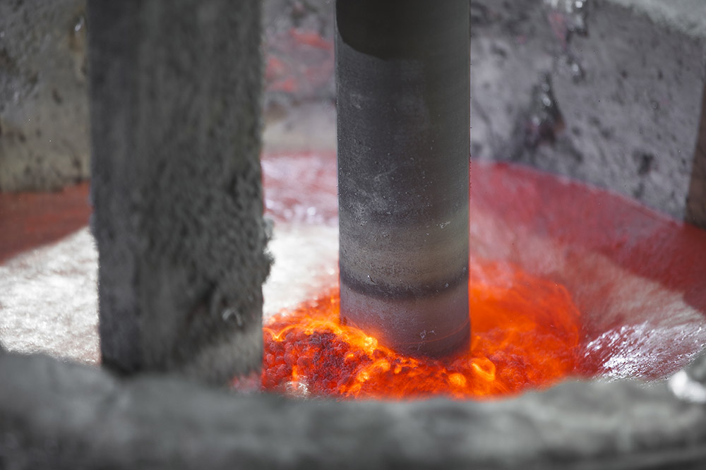 DeGassing - durch einschiessen von Gas werden die Schmutzpartikel an die Oberflaeche Getrieben