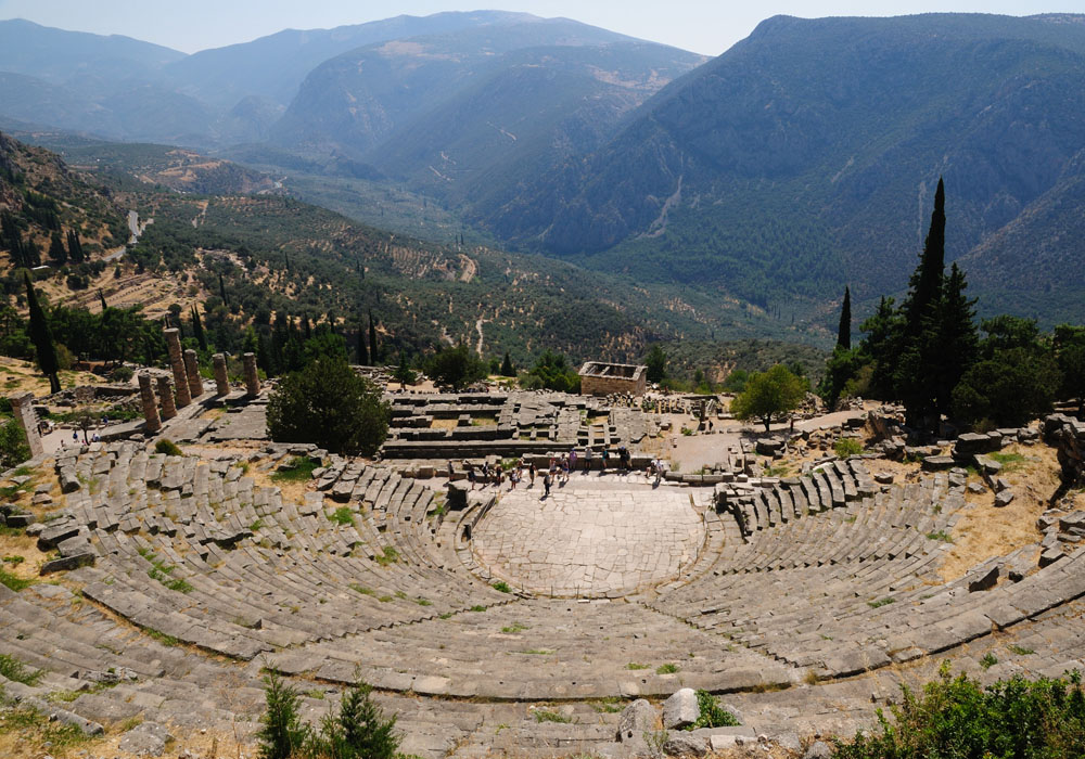 Delphi, Theater
