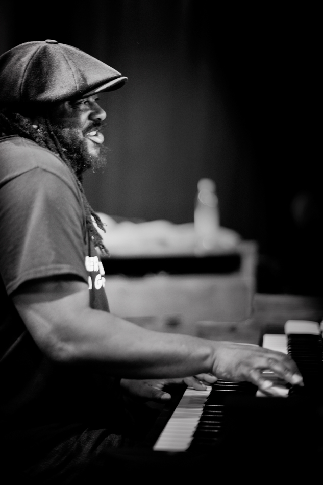 Delvon Lamarr Organ Trio 12 07 2018 master 8554 klein