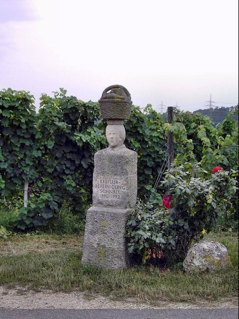 Denkmal zur Rebflurbereinigung Schnait