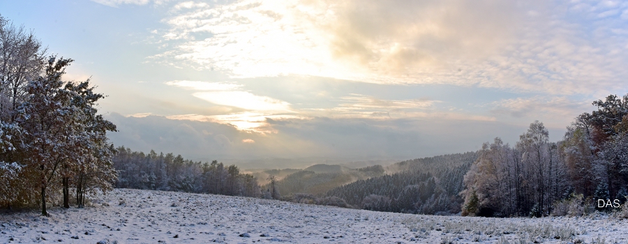 Der erste Schnee (Blockhaus Oberberg 081116 D90)