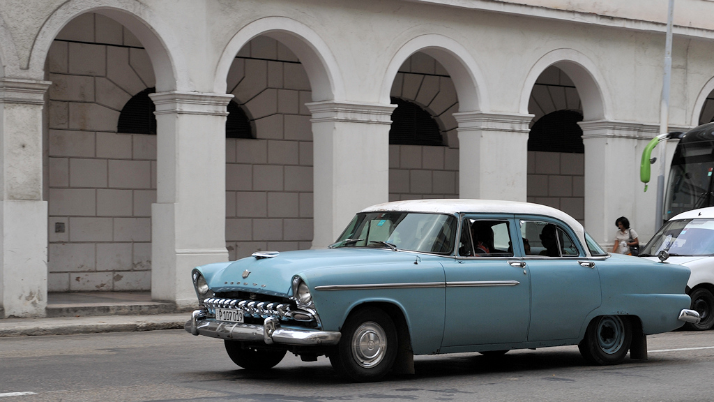 DeSoto in Havanna
 1729