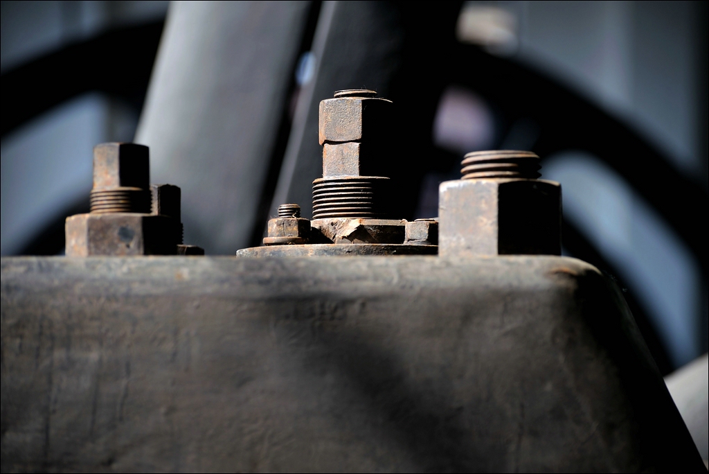 Detail (3) Maschinenhalle Zeche Hannover 04/2011