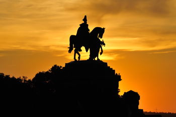Deutsches Eck in Koblenz
Mit Reiterstandbild Wilhem I