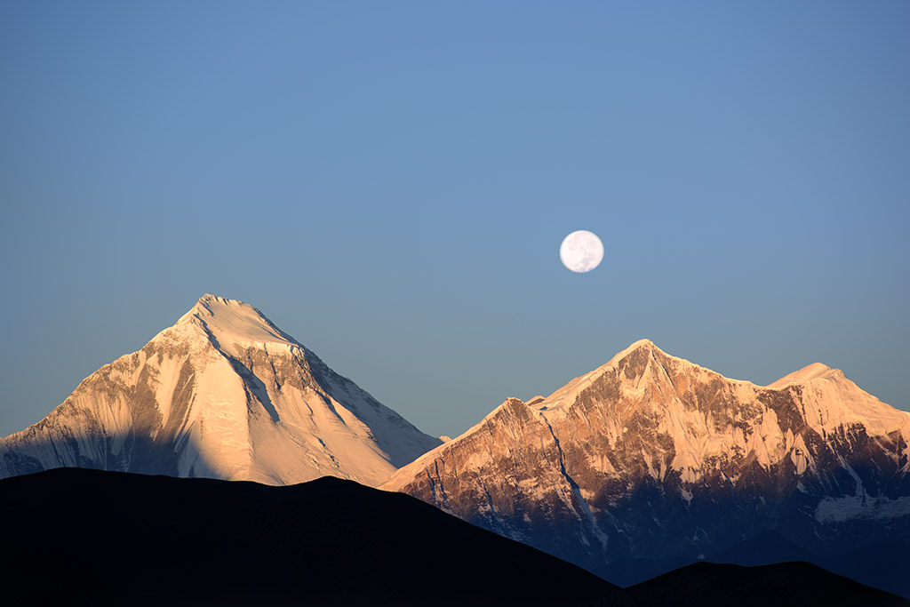 Dhaulagiri moon klein