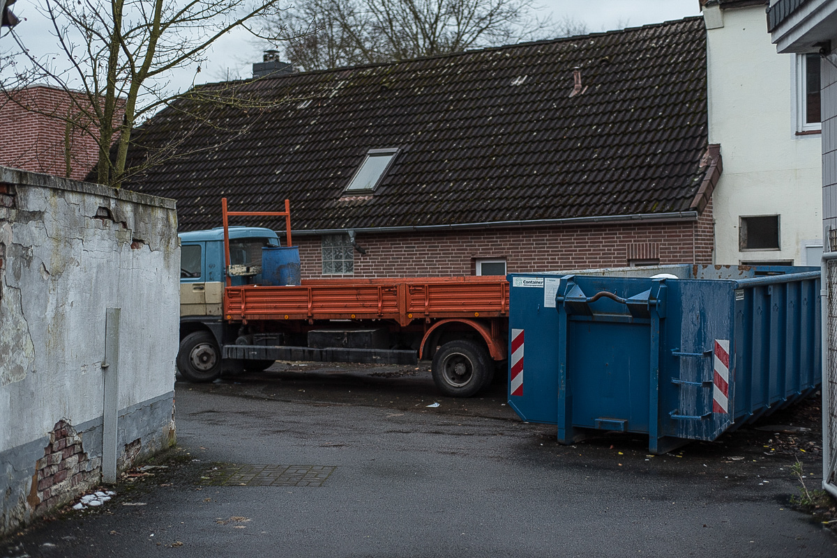 Die blaue Tonne (1 von 1).JPG