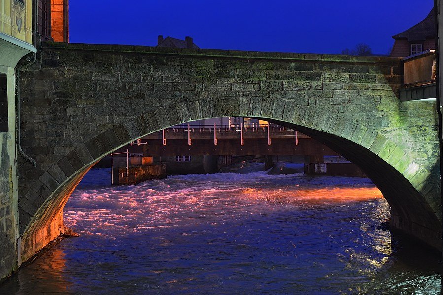 Die Brücke zum Gasthaus