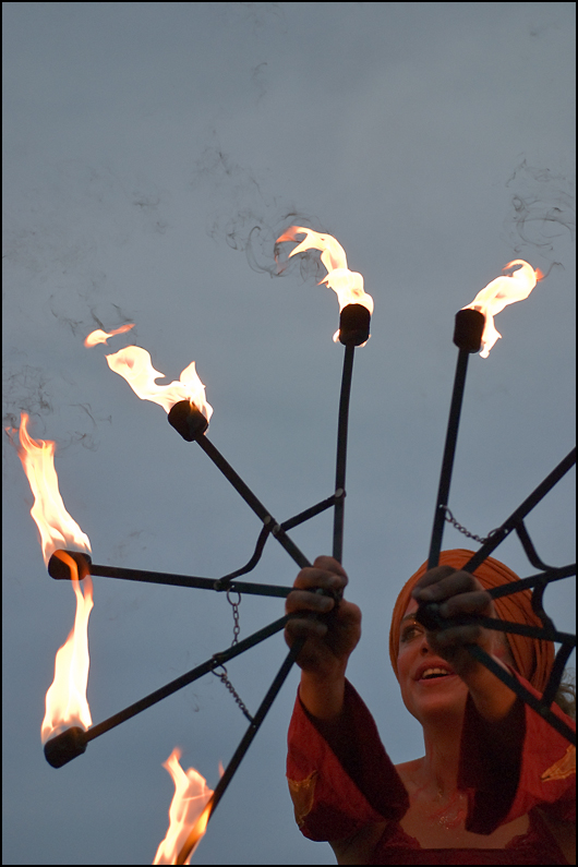 Die Feuer-Frau