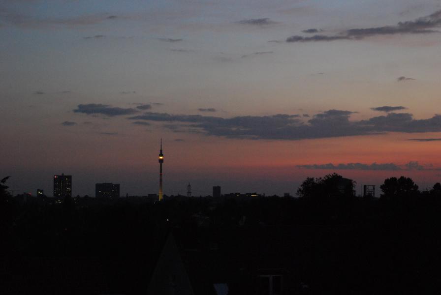 Die kleine Stadt erwacht...