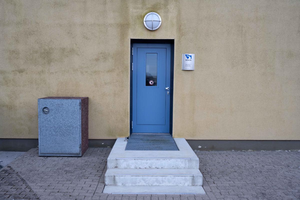 Die Tür zur Schleuse.jpg