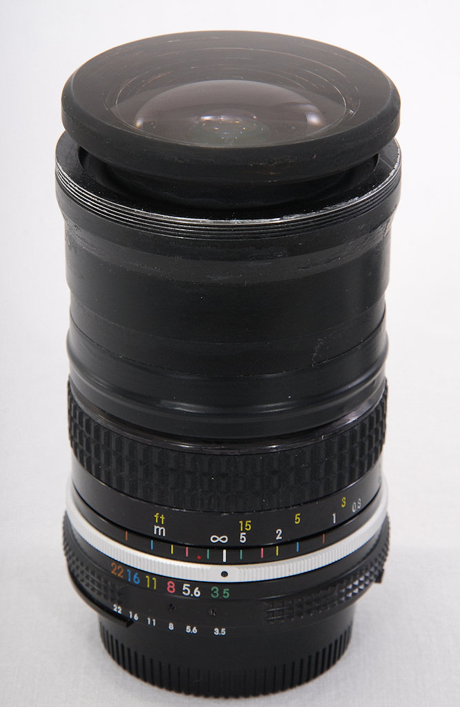 Die zweite Frontlinse, aufgesetzt auf mein selbstgestricktes Fisheye.