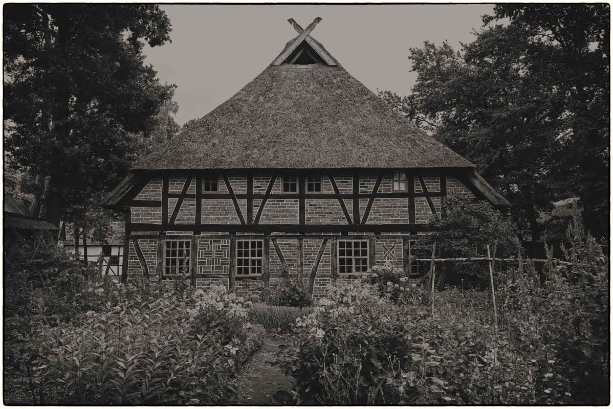 Diesdorf 3_BW.jpg