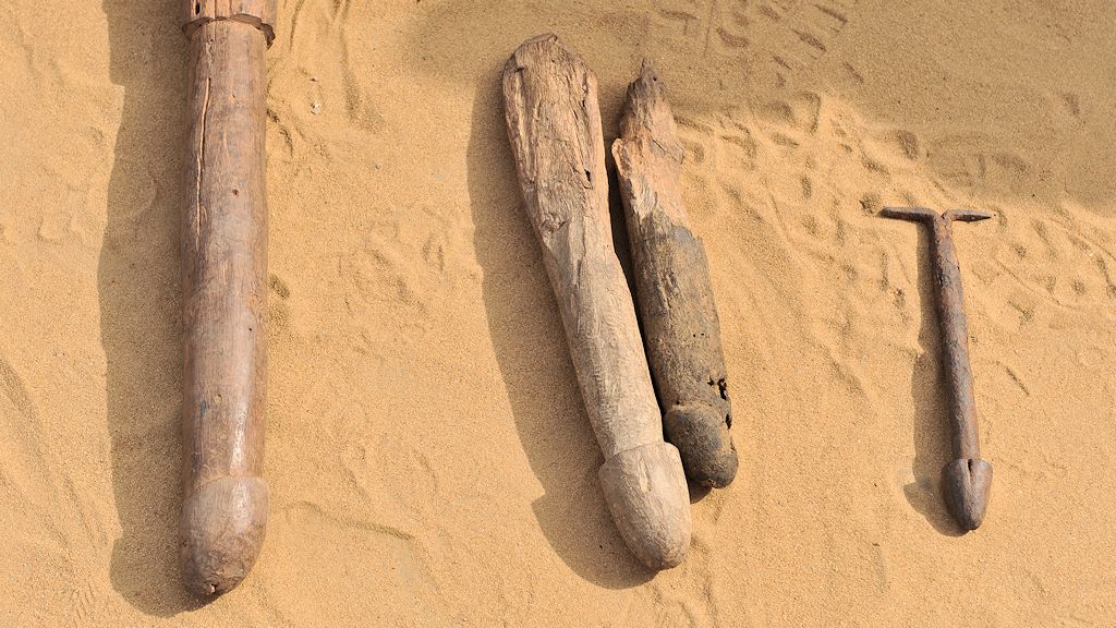 Dildos auf dem Fetischmarkt in Lomé 7660