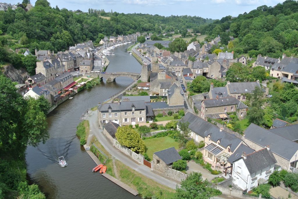 Dinan