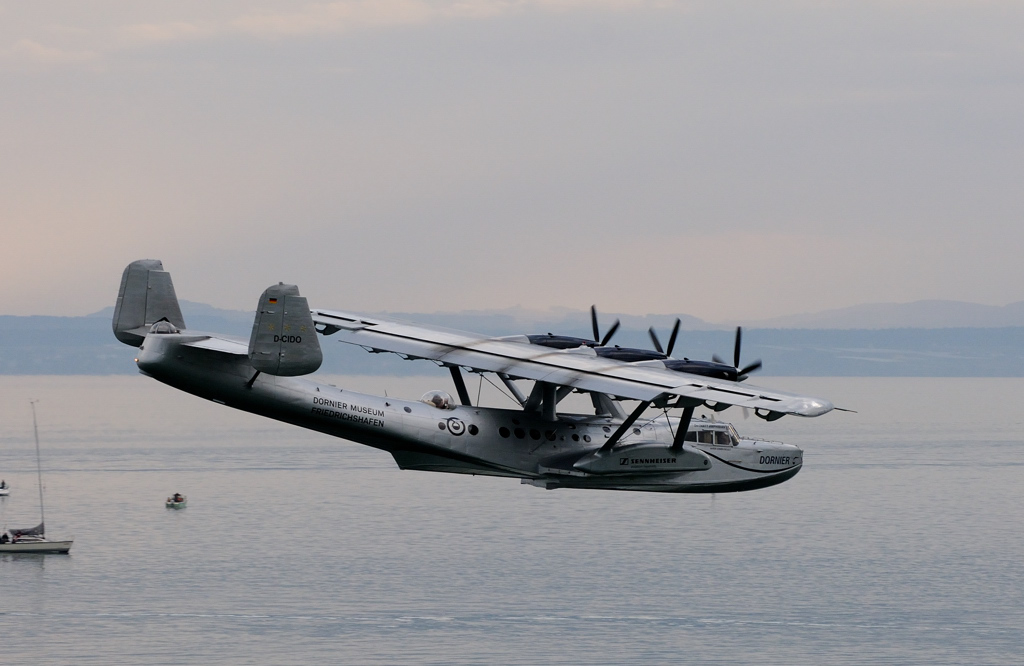 Do 24 ATT im Vorbeiflug vor Friedrichshafen
DSD 3863